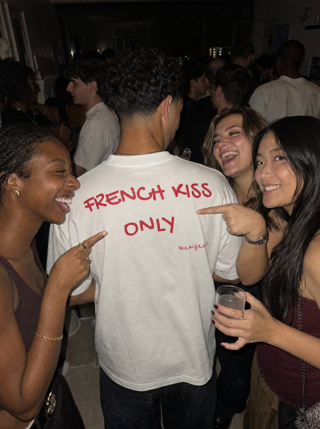 T-shirt « French kiss only »